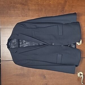 Ryan Seacrest Mens Black Suit